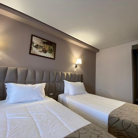 Doanesia Premium Hotel & Spa Mezez Exterior photo